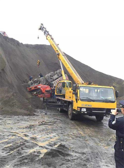 潼关上犹道路救援